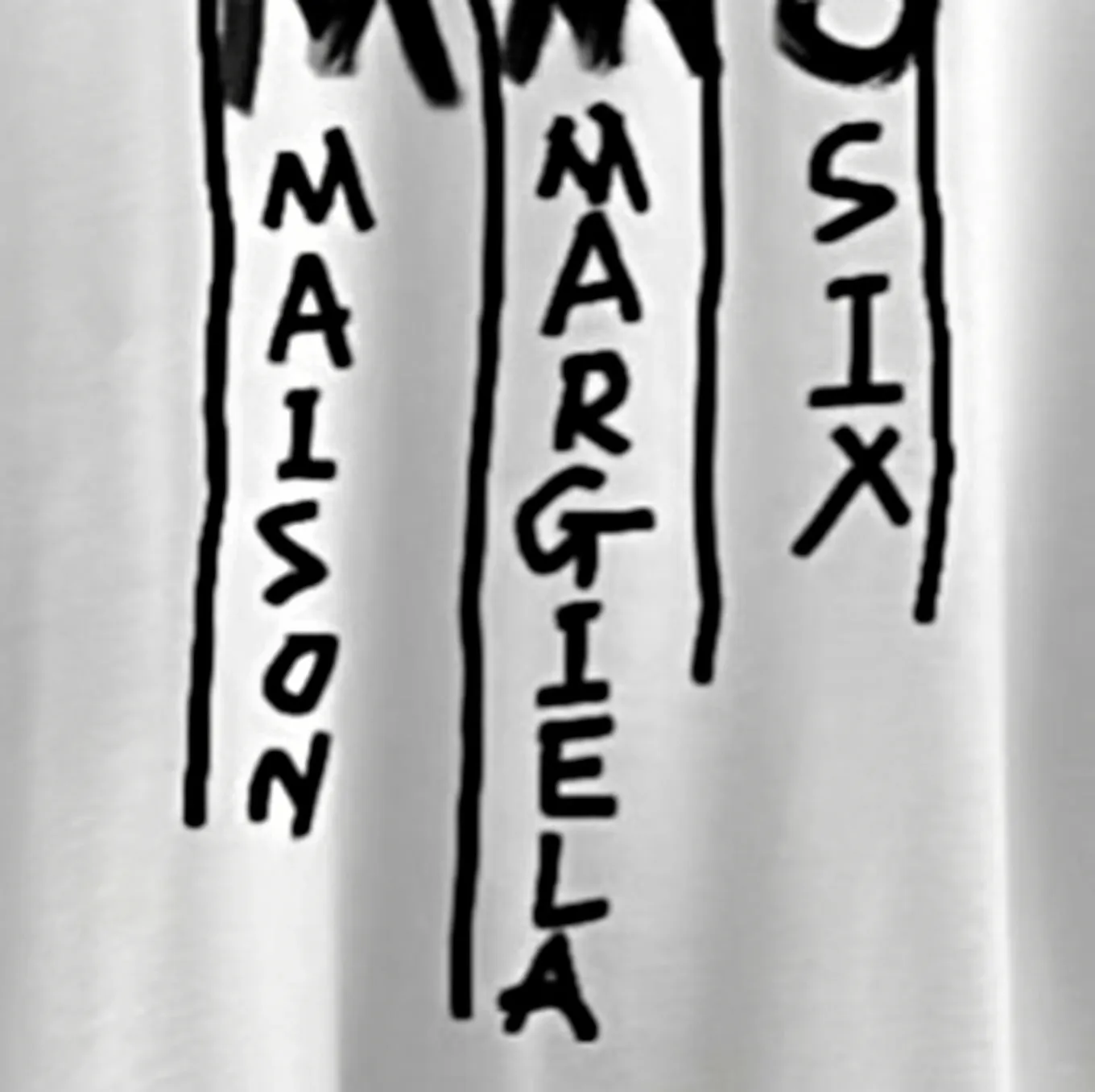 MM 6 * 2026 New Arrival T Same Style ：Black White Gray Red Size： S （90-130 ） M （120-150 ） L （140-165 ） XL （160-180 ） XXL （180-210 ）
